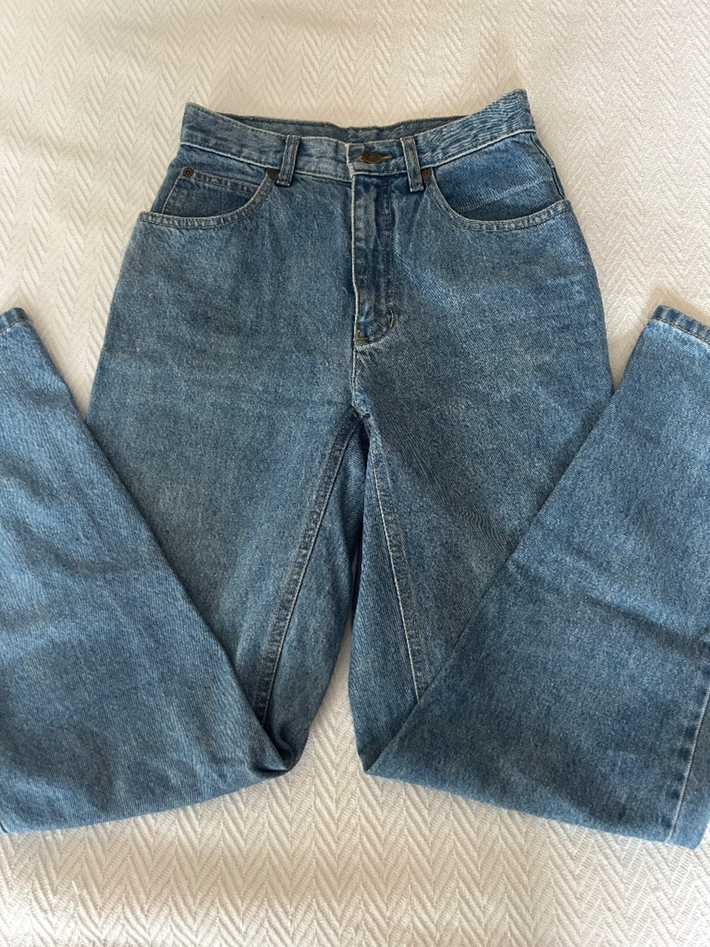 Lizwear Vintage High Waisted Straight Leg Jeans